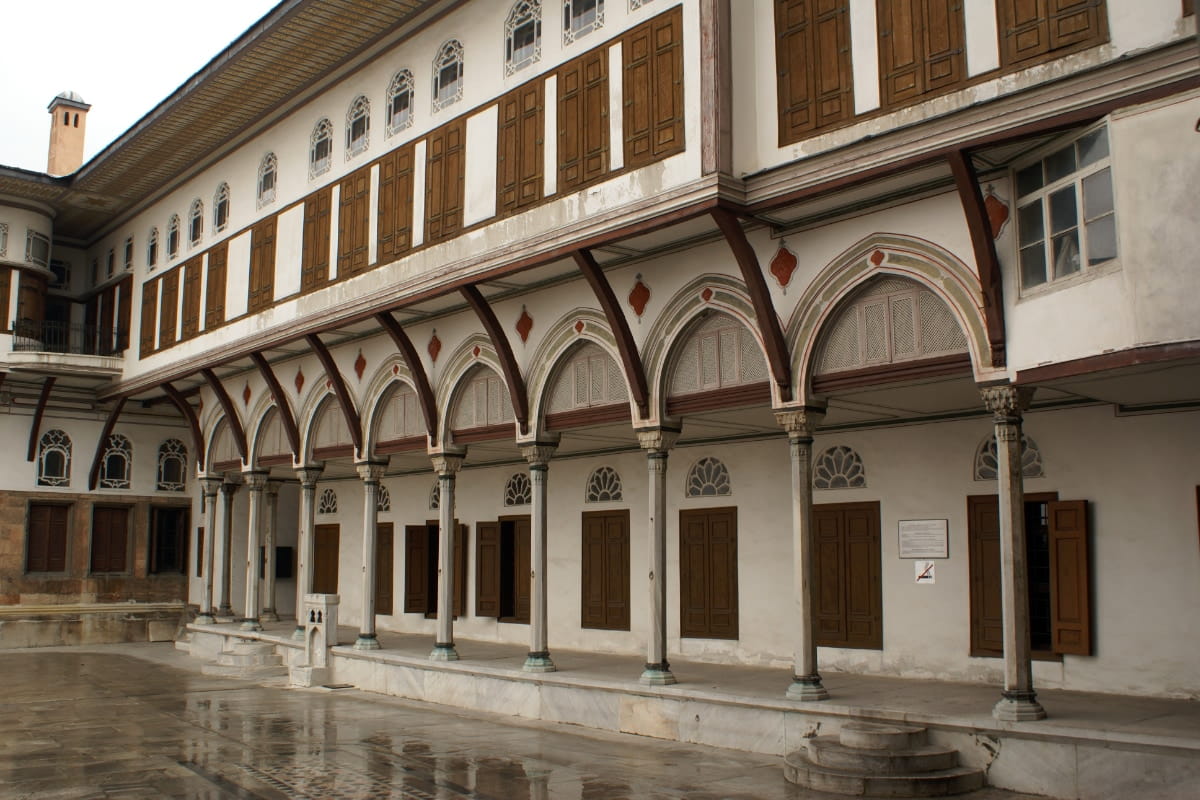 Topkapi Palace: A Historical Journey Through Time